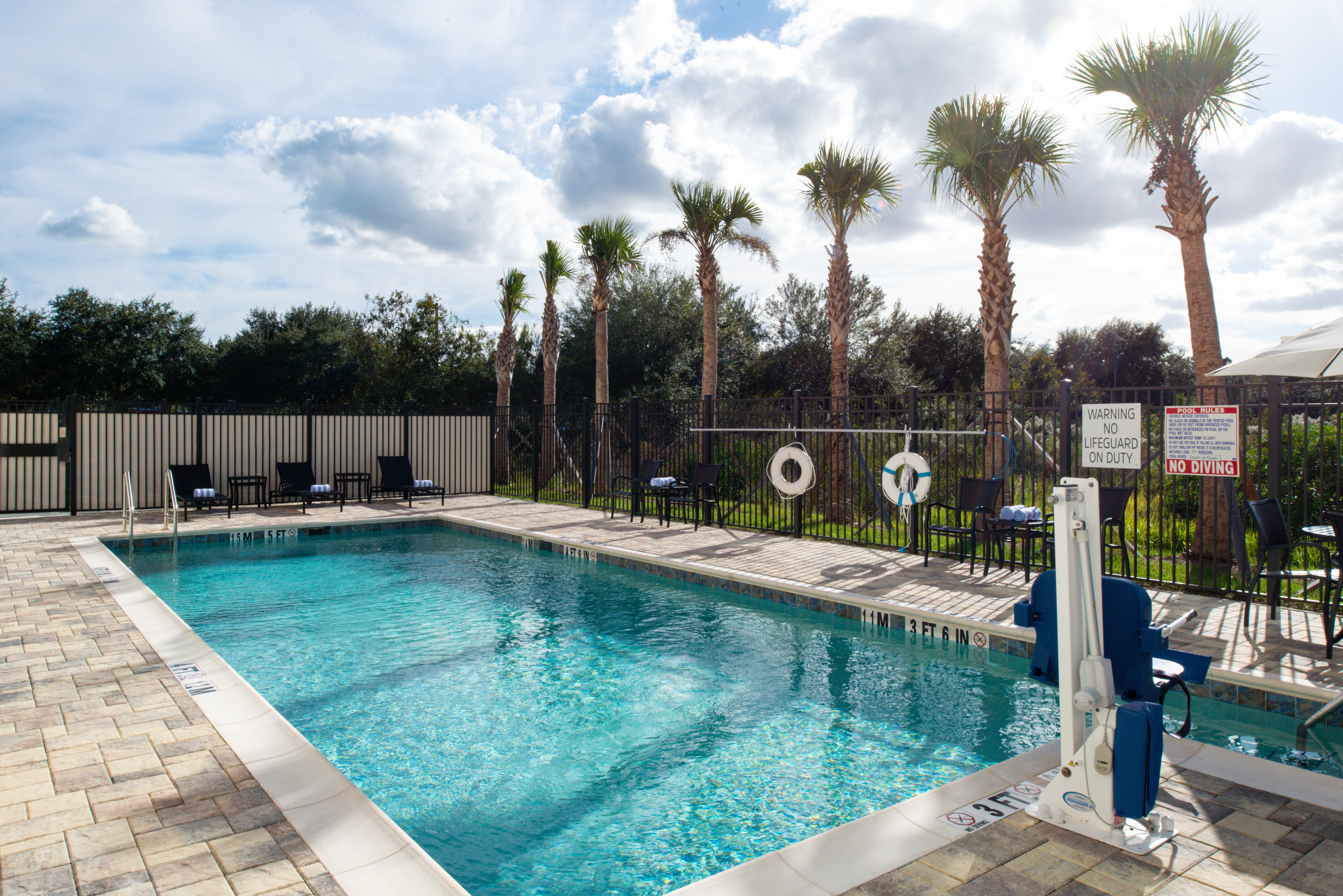 Holiday Inn Express Orlando - South Park By Ihg Williamsburg Kültér fotó